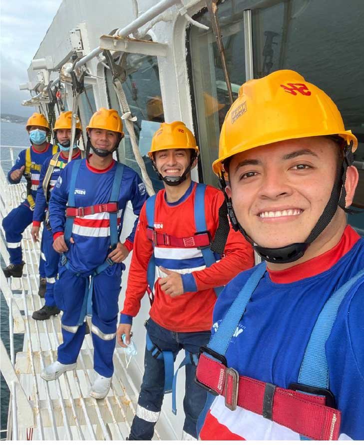 Empresa de limpieza de embarcaciones marinas