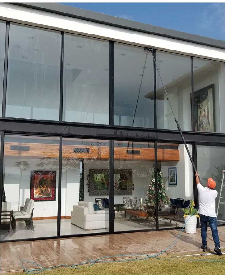limpieza de vidrios altos de casas 